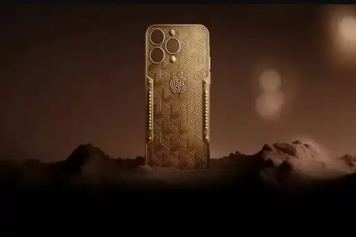 Mencicipi Cokelat Replika iPhone 15 Pro Max, Harganya Bikin Kaget